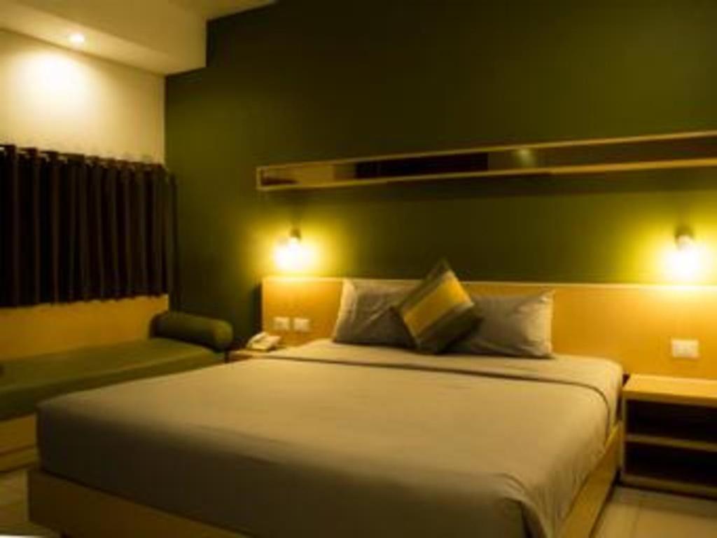 Hotel Tibera Taman Cibeunying Bandung Exterior photo