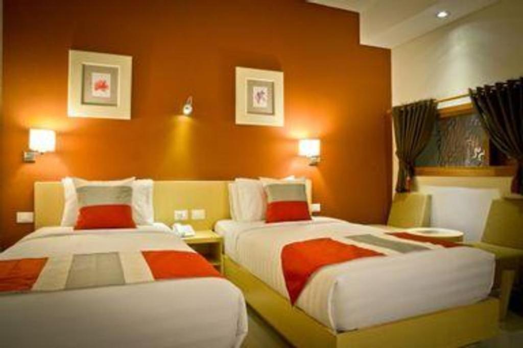 Hotel Tibera Taman Cibeunying Bandung Exterior photo
