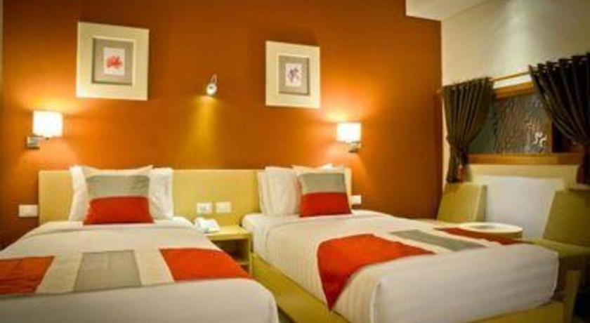 Hotel Tibera Taman Cibeunying Bandung Exterior photo
