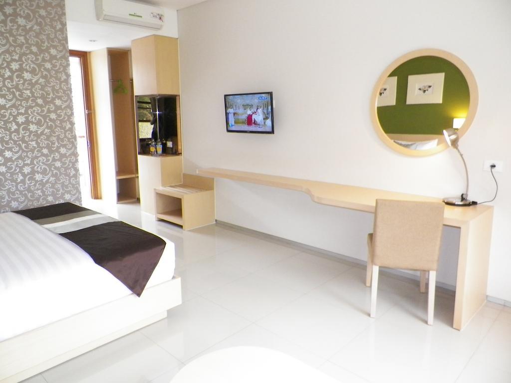 Hotel Tibera Taman Cibeunying Bandung Exterior photo